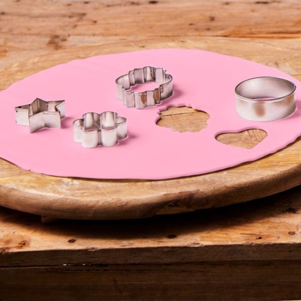 Ferdigrullet sukkerpasta - Rosa - FunCakes - 36 cm Ferdigrullet sukkerpasta - Rosa - FunCakes - 36 cm