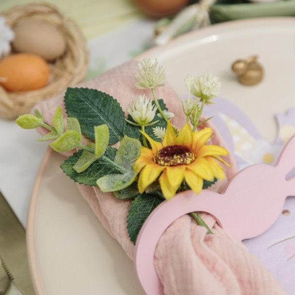 Kunstig blomsterbukett - 15 cm