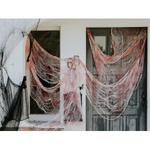 Spindelvev - 9,8 m - hvitt med blodflekker Spindelvev - 9,8 m - hvitt med blodflekker