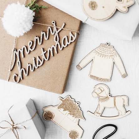 Små hengende dekorasjoner - Tre - Julemiks - 10-pakning Små hengende dekorasjoner - Tre - Julemiks - 10-pakning