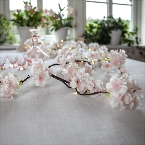 Blomsterkirlander - Skinnende kirseb�rblomster - 1,8m