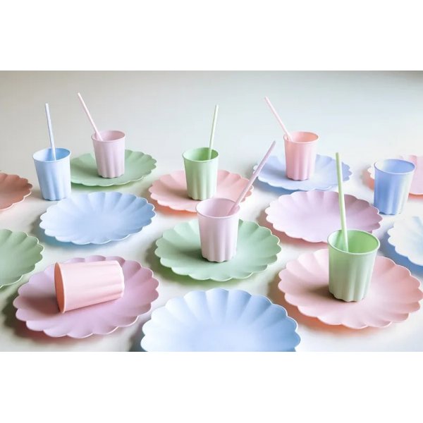 Gjenbrukbare plastkopper - lilla - 4-pakning