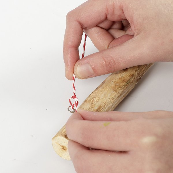 Trepinne med løkker - 60 cm Trepinne med løkker - 60 cm