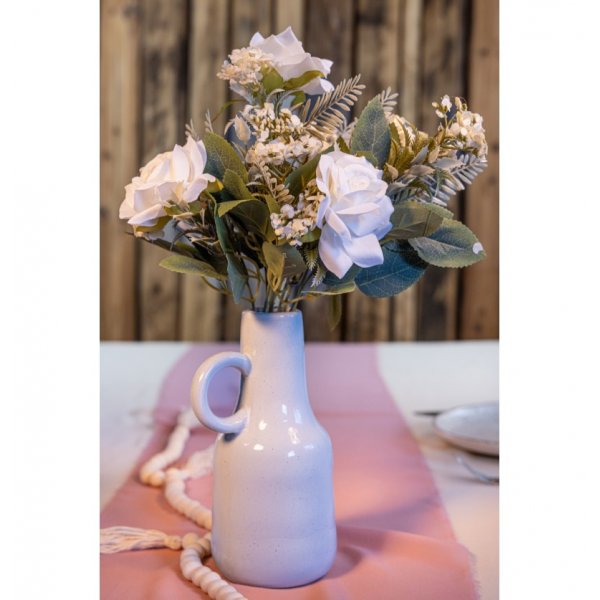 Blomsterbukett - 40 cm - Hvite roser med gr�nne blader