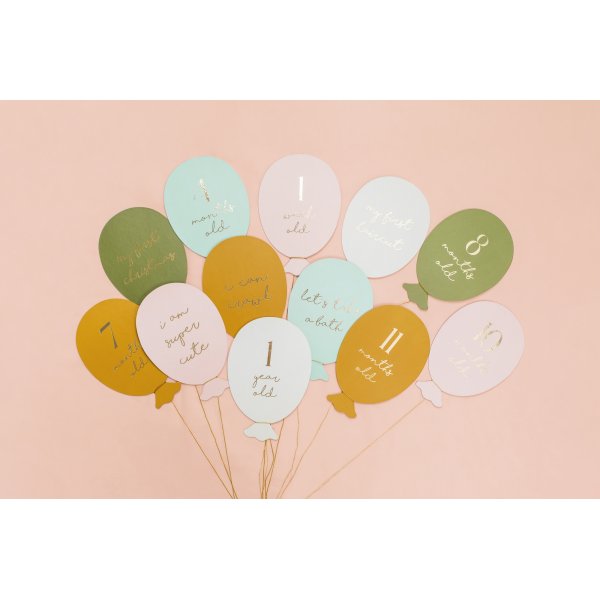 Ballongformede kort for milepæler for babyen Ballongformede kort for milepæler for babyen