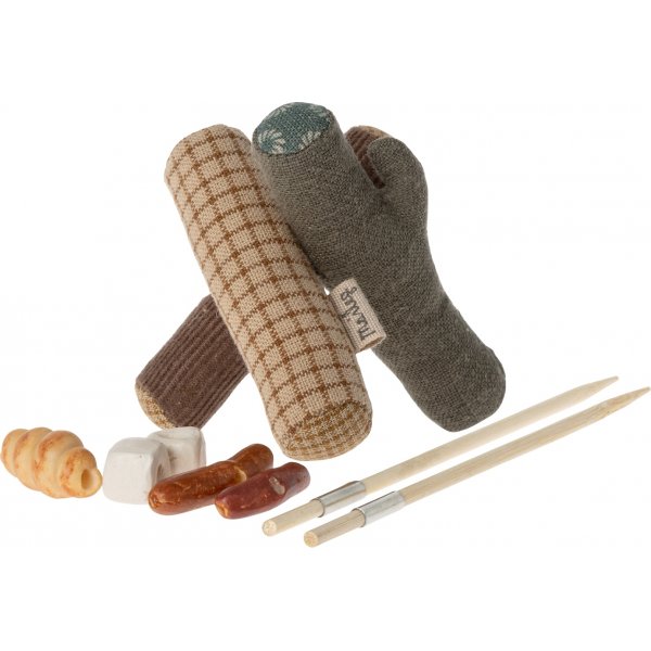 Friluftsliv - Plsegrilling - Maileg