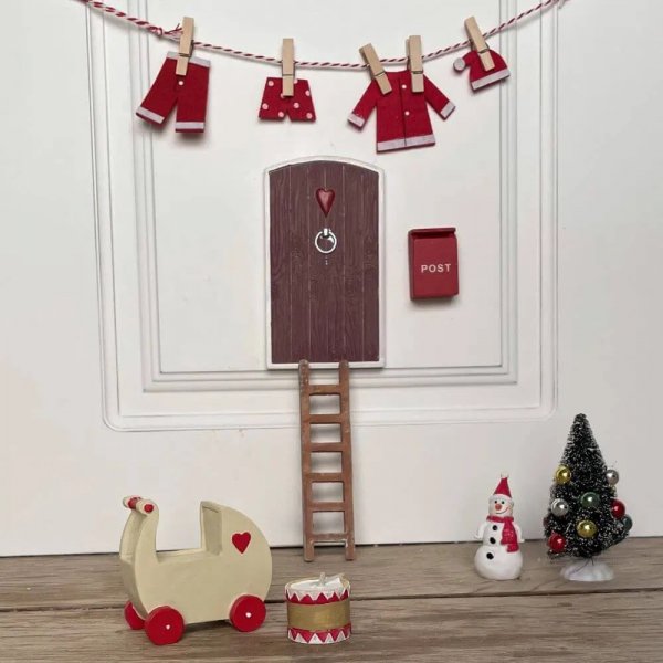 Nissedør - Sett - 5 deler - Rød Nissedør - Sett - 5 deler - Rød