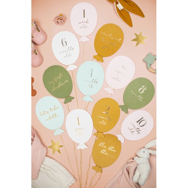 Ballongformede kort for milepæler for babyen Ballongformede kort for milepæler for babyen