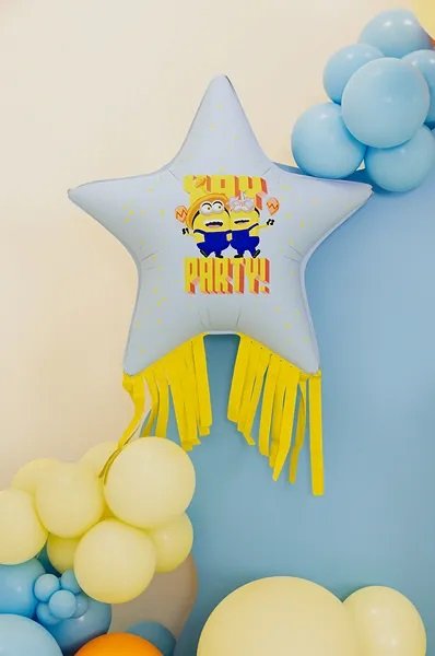 Folieballong - Minions - Stjerne med dusk - 72 cm Folieballong - Minions - Stjerne med dusk - 72 cm