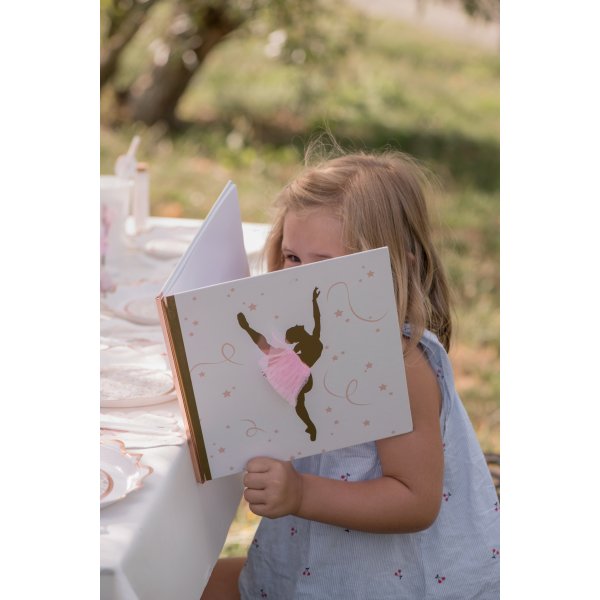 Gjestebok/Tegnebok - Ballerina Gjestebok/Tegnebok - Ballerina