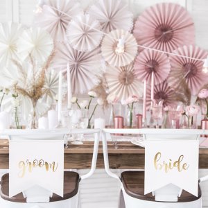 Stoldekorasjoner - Brud og brudgom - Hvit/Gull Stoldekorasjoner - Brud og brudgom - Hvit/Gull