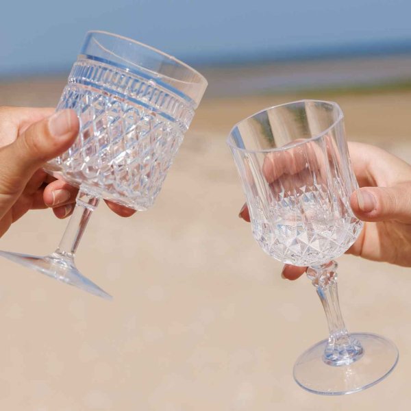 Plastglass p� fot - Gjennomsiktig - 220 ml
