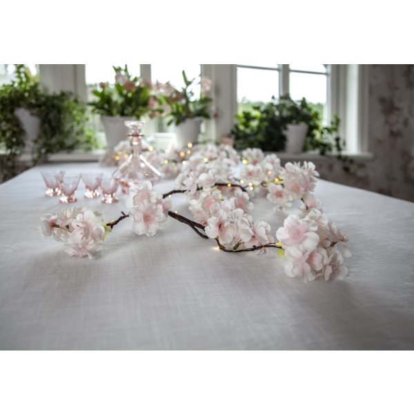 Blomsterkirlander - Skinnende kirseb�rblomster - 1,8m