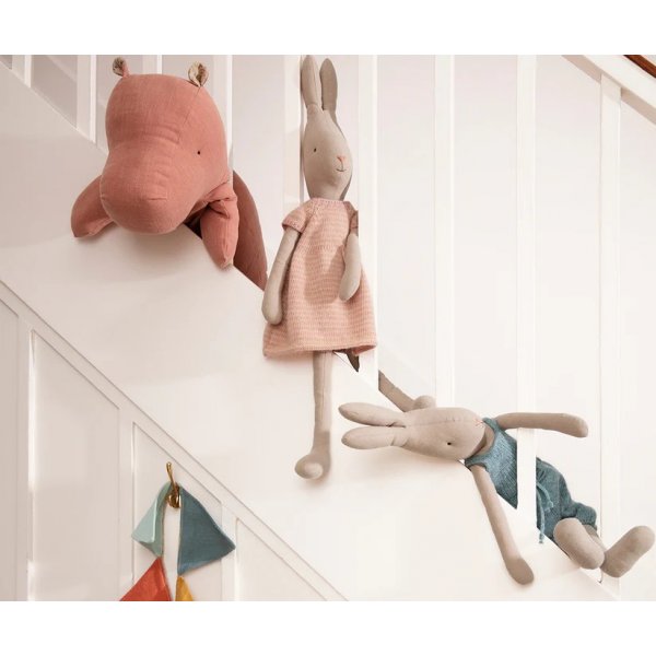 Kanin størrelse 4 - Strikket blå jumpsuit Kanin størrelse 4 - Strikket blå jumpsuit