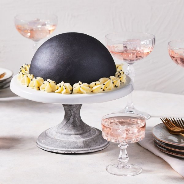 Spiselig spray - FunCakes - Metallisk svart - 100 ml Spiselig spray - FunCakes - Metallisk svart - 100 ml