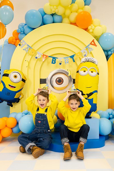 Gratulerer med dagen-banner Minions