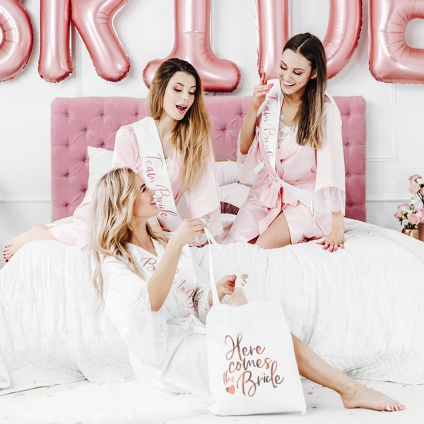 Stoffveske - Her kommer bruden