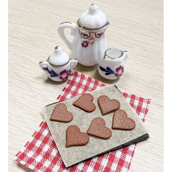 Miniretter - Stekebrett med pepperkaker og servise Miniretter - Stekebrett med pepperkaker og servise